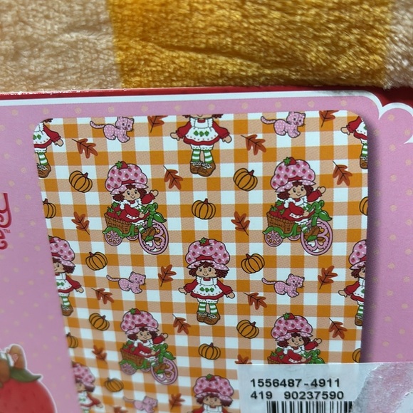 NEW Strawberry Shortcake Pumpkin Halloween AND Fall Throw Blankets Bundle - Picture 4 of 8